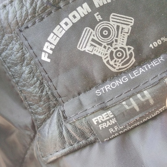 Freedom Machine Vest - Picture 12 of 16